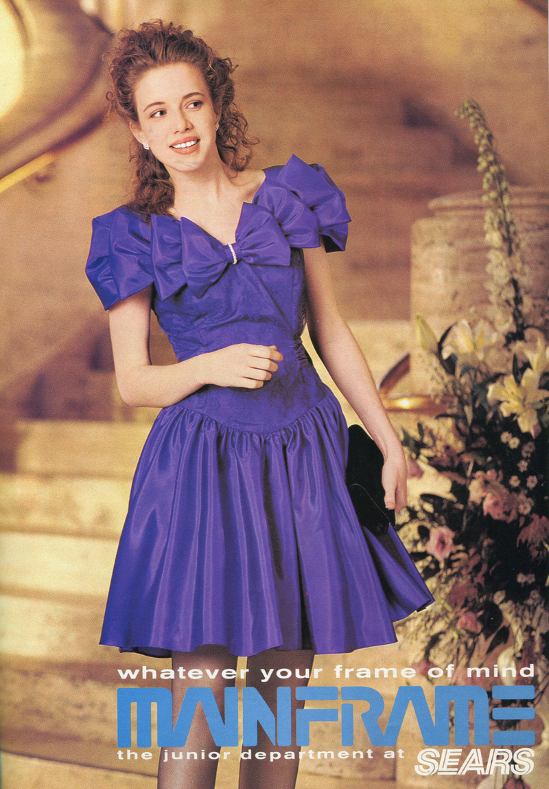 Illustration for article titled Sequins and Off-the-Shoulder Sleeves: All the Hottest Prom Looks of 1994, According to Seventeen